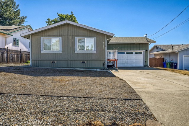 Detail Gallery Image 2 of 34 For 17062 Greenridge Rd, Hidden Valley Lake,  CA 95467 - 3 Beds | 2 Baths