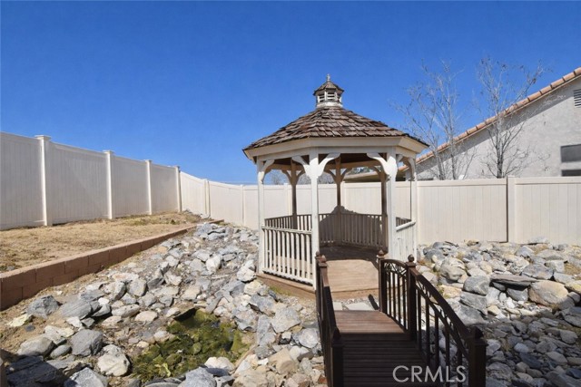 Detail Gallery Image 11 of 11 For 14129 La Mirada, Victorville,  CA 92392 - 5 Beds | 2 Baths
