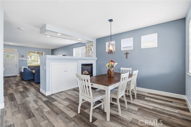 Detail Gallery Image 5 of 41 For 963 Cornerstone Way, Corona,  CA 92878 - 4 Beds | 3 Baths