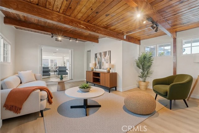 Detail Gallery Image 9 of 22 For 7272 W 90th St, Los Angeles,  CA 90045 - 4 Beds | 3 Baths