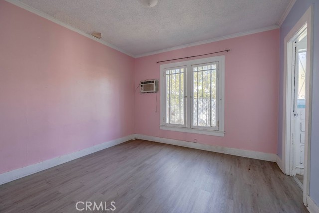 11779 Dronfield Avenue, Pacoima CA: https://media.crmls.org/medias/f0dc3b1e-b10c-4309-979f-dc2dac05346c.jpg