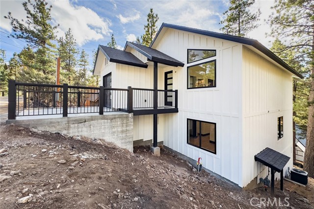 129 Winding Lane, Big Bear City CA: https://media.crmls.org/medias/f0dcd59f-1517-45a9-b461-bd930629c247.jpg