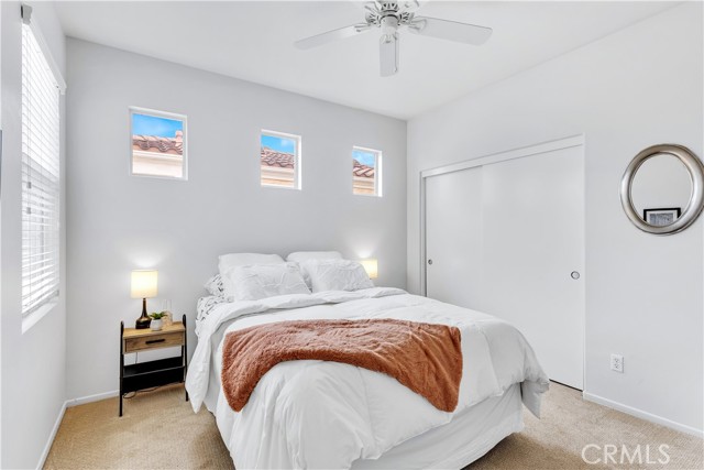64 Vista del Valle, Aliso Viejo CA: https://media.crmls.org/medias/f0dd11b8-50b8-443b-940e-cc48d0906b28.jpg
