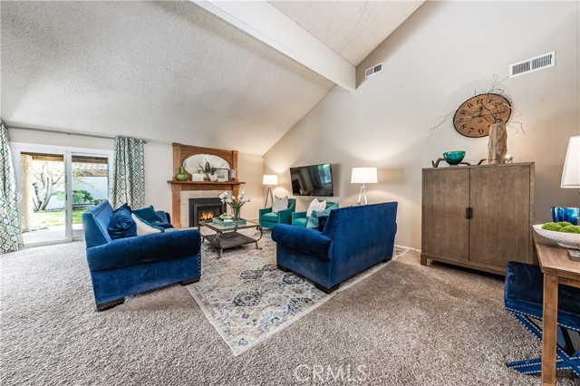 Detail Gallery Image 7 of 69 For 26 Seasons Ct, Madera,  CA 93637 - 3 Beds | 1/2 Baths