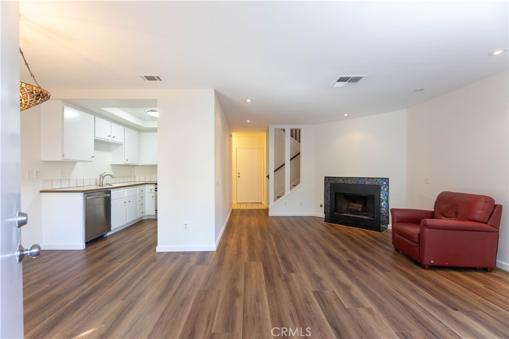 MLS #PW25263760 image #3