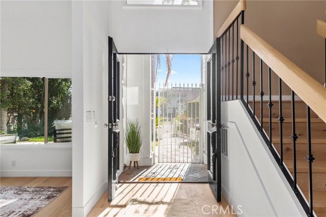 Detail Gallery Image 3 of 32 For 1781 E Warrenton, Anaheim,  CA 92805 - 5 Beds | 3/1 Baths