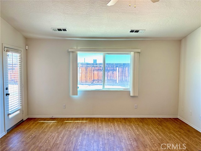 Detail Gallery Image 18 of 22 For 13179 Butte, Victorville,  CA 92395 - 3 Beds | 2 Baths