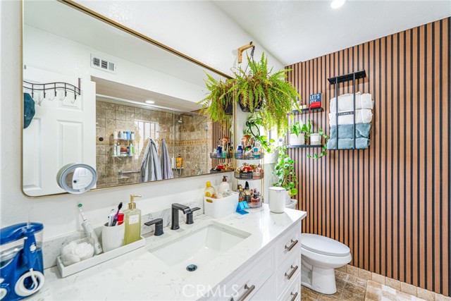 Detail Gallery Image 14 of 50 For 365 W Alameda Ave #203,  Burbank,  CA 91506 - 3 Beds | 2 Baths