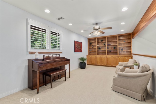 1088 Nadelhorn Drive, Lake Arrowhead CA: https://media.crmls.org/medias/f0e0d943-a044-4482-8cd9-807bd8446286.jpg