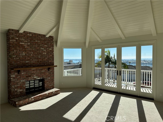 Detail Gallery Image 22 of 34 For 900 Kings, Newport Beach,  CA 92663 - 5 Beds | 3/1 Baths