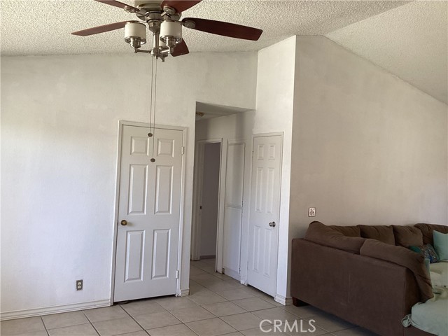 Detail Gallery Image 13 of 28 For 1305 Avnue J3, Lancaster,  CA 93535 - 3 Beds | 2 Baths