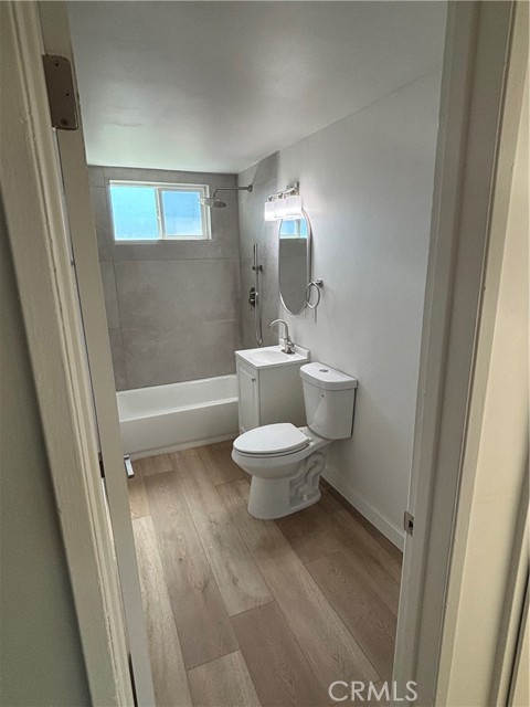 Detail Gallery Image 2 of 13 For 1608 Alviso, Simi Valley,  CA 93065 - 4 Beds | 1/1 Baths