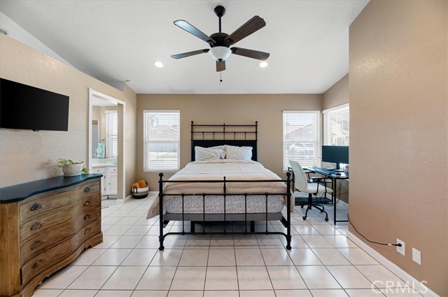 Detail Gallery Image 6 of 17 For 11375 Winery Dr., Fontana,  CA 92337 - 3 Beds | 2 Baths