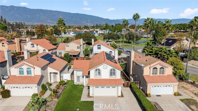 Detail Gallery Image 6 of 37 For 13632 Kings Canyon Ct, Fontana,  CA 92336 - 4 Beds | 2/1 Baths