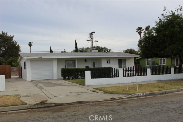 5526 Walter St, Riverside, CA 92504