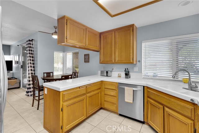 Detail Gallery Image 22 of 62 For 36563 30th St, Palmdale,  CA 93550 - 4 Beds | 3 Baths