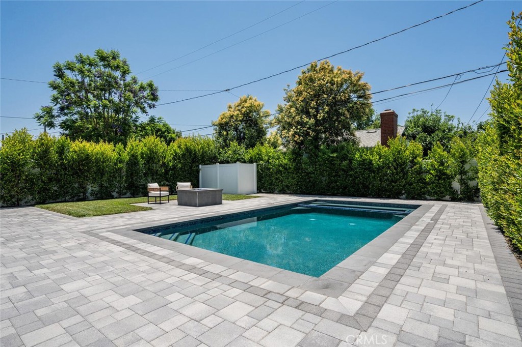 251 S Griffith Park DriveBurbank image #49