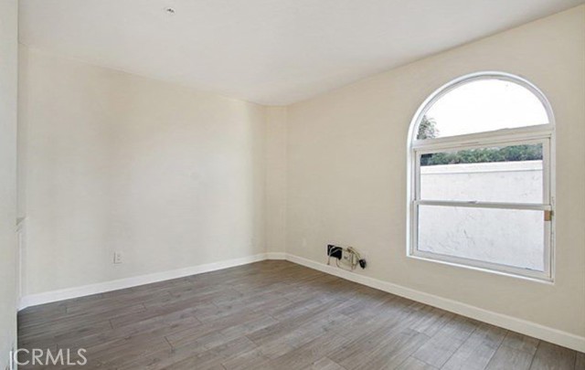 25 15th Place # 101, Long Beach, California 90802, 3 Bedrooms Bedrooms, ,2 BathroomsBathrooms,Residential,For Sale,25 15th Place # 101,CROC25040740