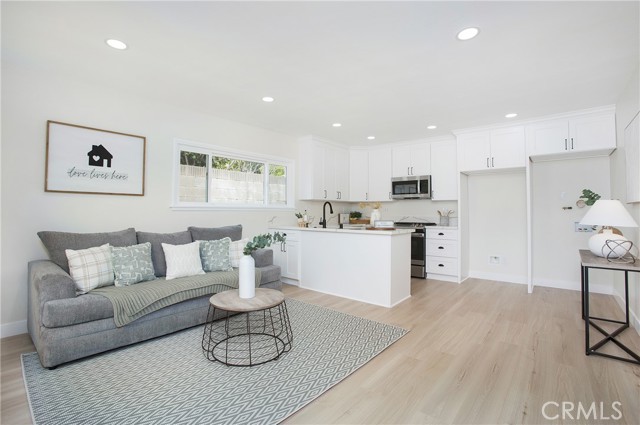 Detail Gallery Image 21 of 40 For 327 E Alder St, Brea,  CA 92821 - 3 Beds | 2 Baths