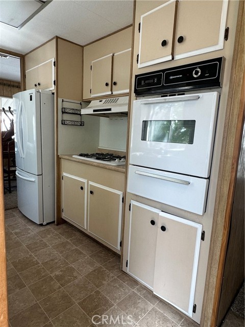 Detail Gallery Image 8 of 18 For 701 Montara Rd #113,  Barstow,  CA 92311 - 2 Beds | 2 Baths