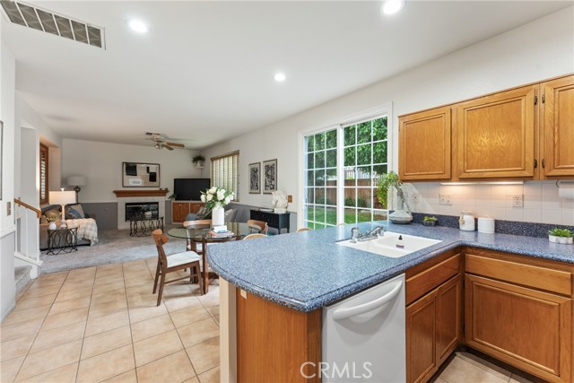 Detail Gallery Image 12 of 37 For 59 Boulder Creek Way, Irvine,  CA 92602 - 3 Beds | 2/1 Baths
