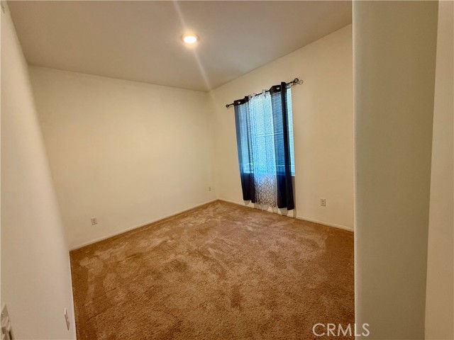 Detail Gallery Image 8 of 53 For 13886 Camino Cinco, Victorville,  CA 92392 - 5 Beds | 4 Baths