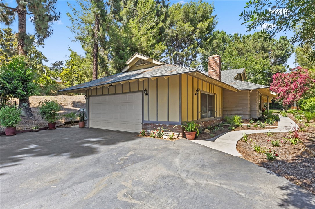 Image 2 for 660 Foxbrook Dr, Glendora, CA 91740