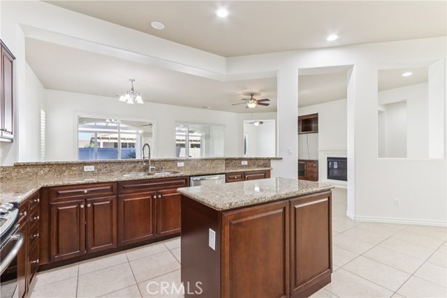 Detail Gallery Image 19 of 57 For 5036 Paseo Callado, Hemet,  CA 92545 - 3 Beds | 3 Baths