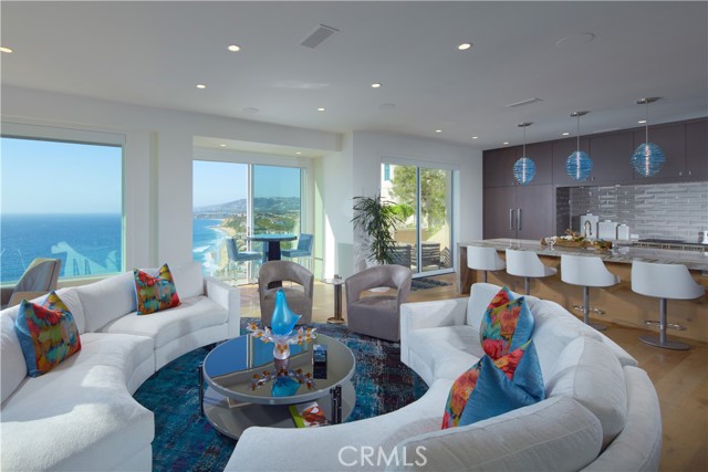 34385 Dana Strand Road, Dana Point CA: https://media.crmls.org/medias/f0e60981-1863-4aa8-af22-fd18ecf7bdaf.jpg