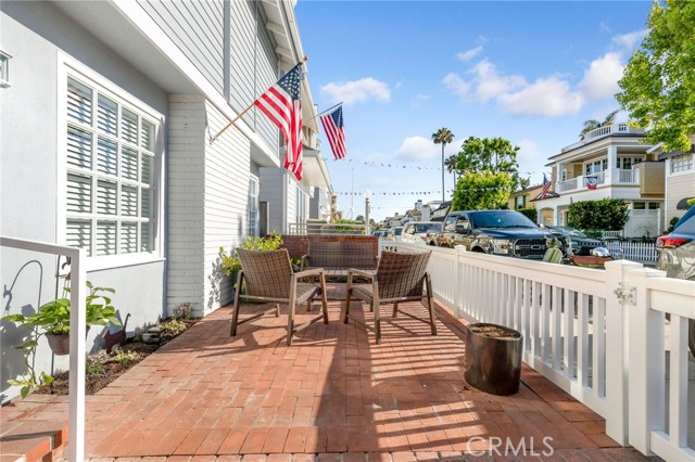 117 Amethyst Avenue, Newport Beach, CA, 92662 117 Amethyst Avenue, Newport Beach, CA, 92662