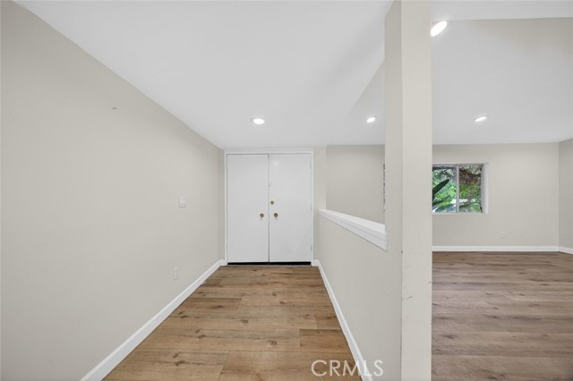 Detail Gallery Image 5 of 45 For 10346 Siesta Dr, Sunland,  CA 91040 - 2 Beds | 3 Baths