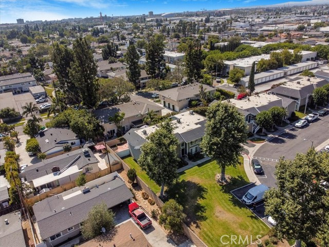Detail Gallery Image 5 of 27 For 700 W Walnut Ave #17,  Orange,  CA 92868 - 2 Beds | 1 Baths