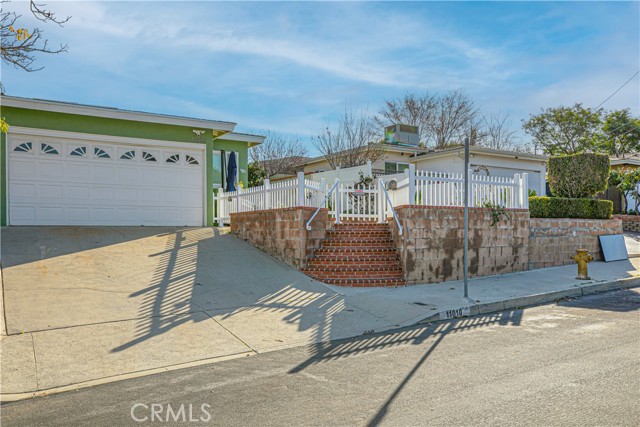 11010 Leolang Avenue photo 3