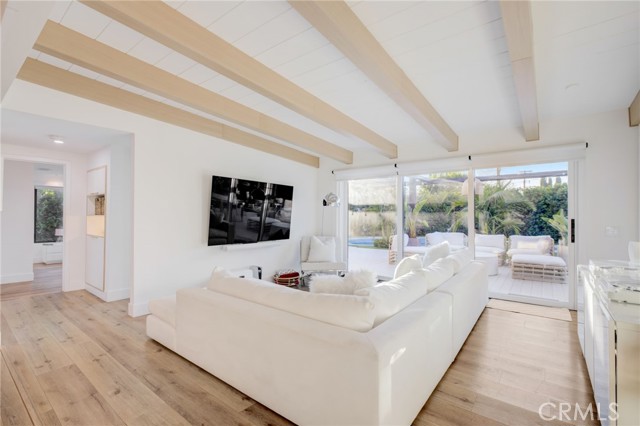 Detail Gallery Image 30 of 72 For 8161 Encino Ave, Northridge,  CA 91325 - 4 Beds | 3 Baths