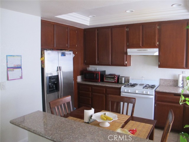 668 668 N Quince, Rialto CA: https://media.crmls.org/medias/f0e6df6e-96a6-418c-a271-0f047e7415f9.jpg