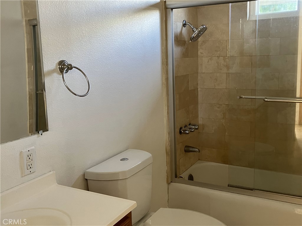 MLS #SW25098011 img 4