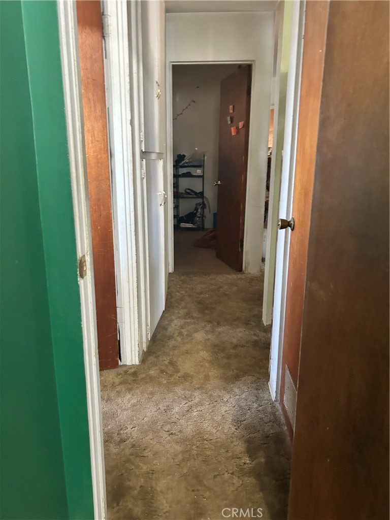 https://media.crmls.org/medias/f0e774fb-6c1d-4831-8053-8c9711b36974.jpg?preset=X-Large