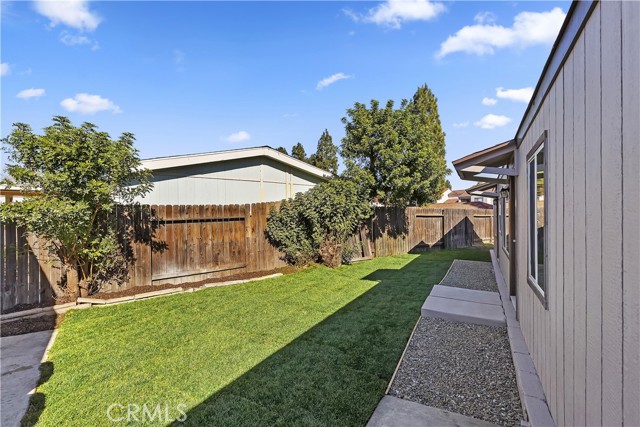 700 E Washington Street, Colton CA: https://media.crmls.org/medias/f0e7de9f-d70e-4729-99f5-a48407622511.jpg