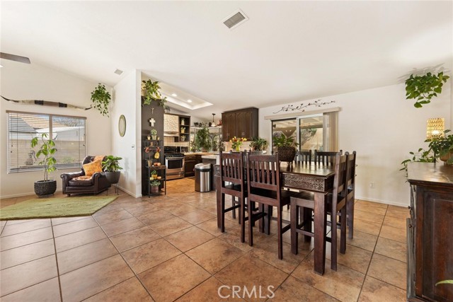 Detail Gallery Image 7 of 26 For 40466 Lockhart Ln, Hemet,  CA 92544 - 3 Beds | 2 Baths