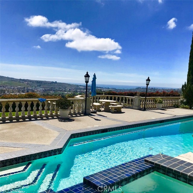 Detail Gallery Image 18 of 75 For 31541 Peppertree Bend, San Juan Capistrano,  CA 92675 - 7 Beds | 8/2 Baths