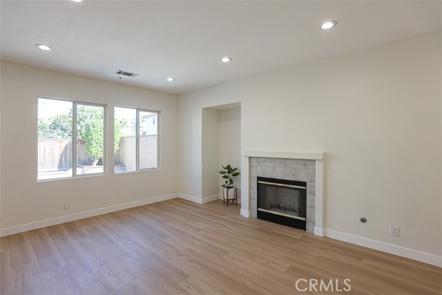 Detail Gallery Image 3 of 26 For 10780 Elm Cir, Stanton,  CA 90680 - 4 Beds | 2/1 Baths