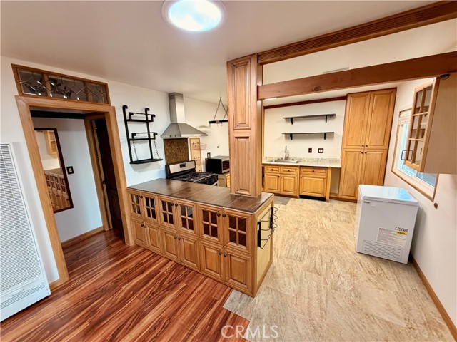 Front Image Thumbnail for CROC26024919