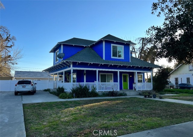 Detail Gallery Image 2 of 14 For 619 C St, Lemoore,  CA 93245 - 3 Beds | 2 Baths