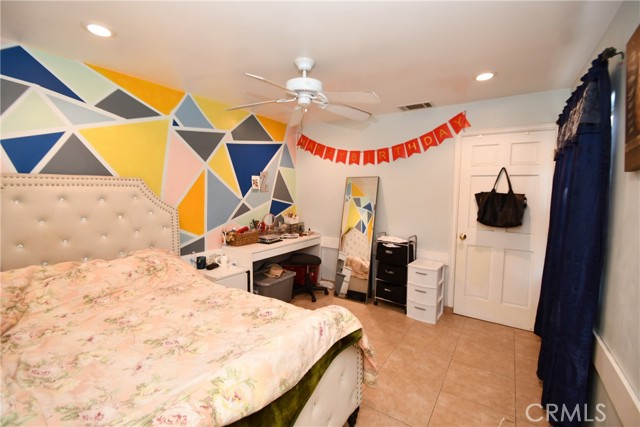 14105 Fonthill Avenue, Hawthorne CA: https://media.crmls.org/medias/f0ea66b8-bbfc-4c0c-8311-bb892902dc41.jpg