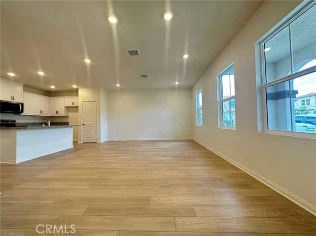 Detail Gallery Image 5 of 20 For 8536 Midway Ln, Chino,  CA 91708 - 3 Beds | 2/1 Baths