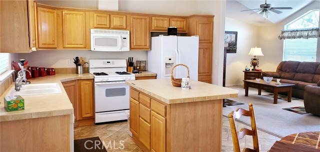 Detail Gallery Image 12 of 45 For 21621 Sandia Rd #167,  Apple Valley,  CA 92308 - 3 Beds | 2 Baths