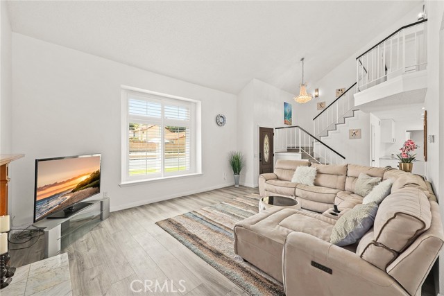 17845 Calle Barcelona, Rowland Heights CA: https://media.crmls.org/medias/f0ec6c31-7a31-41b2-9ff8-431ab940d3ee.jpg