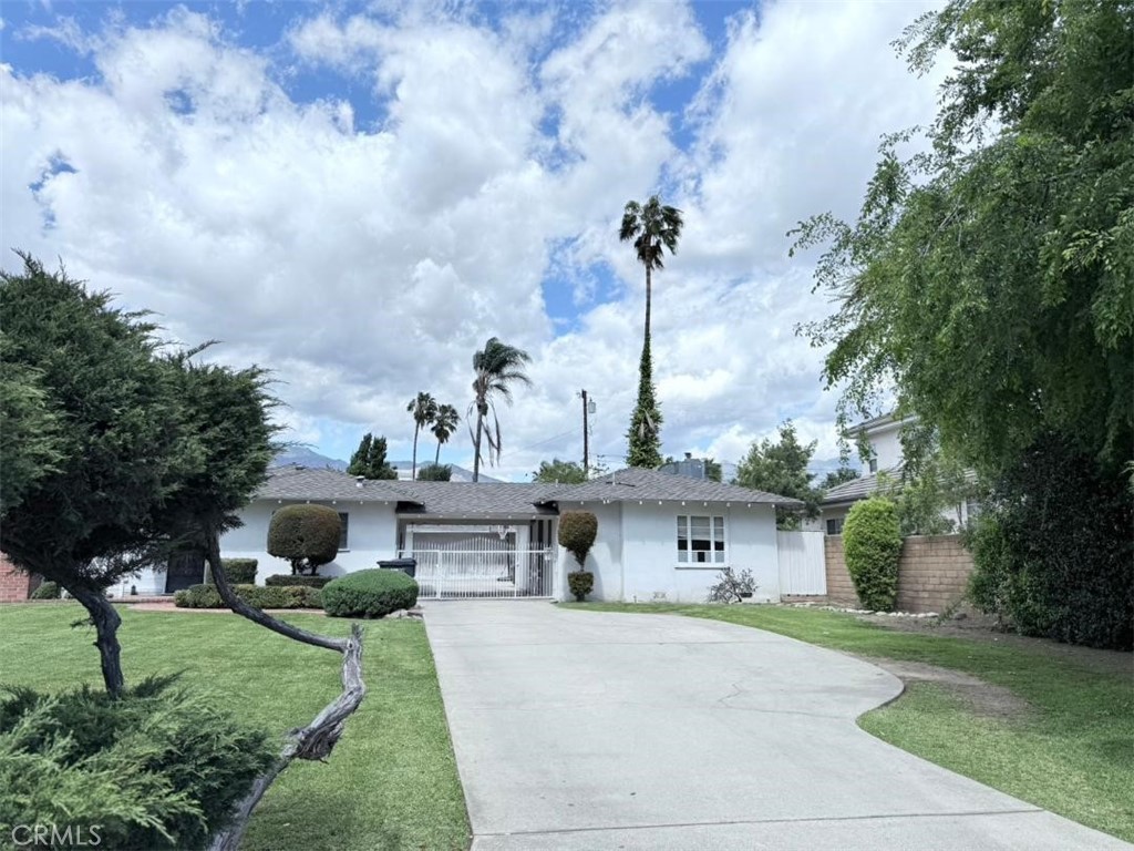 121 W Norman Avenue
