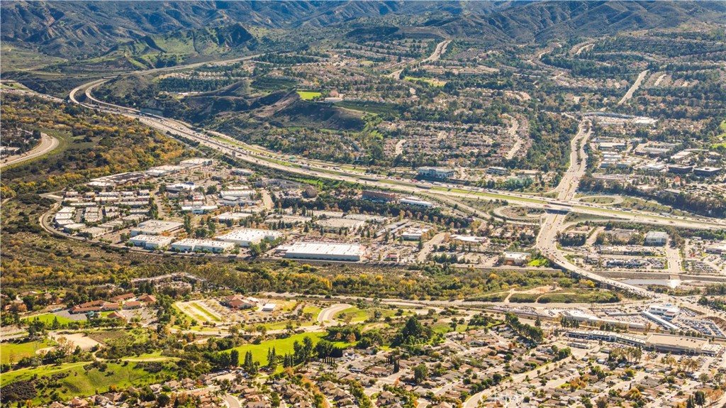 MLS #OC25250292 image #48