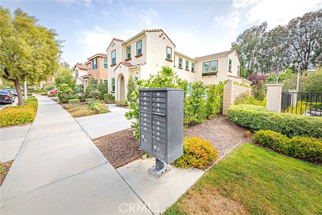 Detail Gallery Image 38 of 50 For 26908 Trestles Dr, Canyon Country,  CA 91351 - 4 Beds | 3 Baths